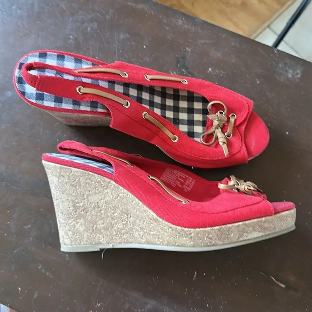 Dexter Women's Red Wedge Heel Sandals Size 8 Slip-On Open Toe Summer Shoes
